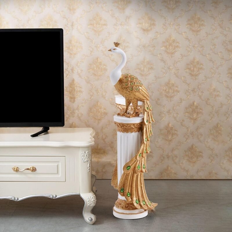 Our Review of the Homary 27.6″ White & Gold Peacock Statue