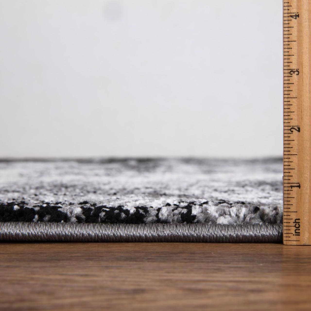 Why We Love the Keen Home Design Abstract Rug for Every Room