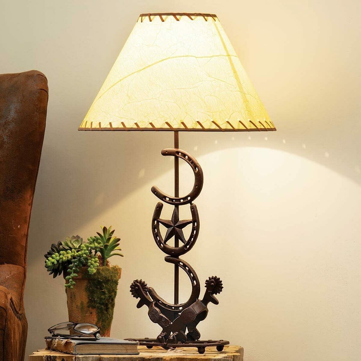 Our Review: BLACK FOREST DECOR Horseshoe Star Lamp for Rustic Charm