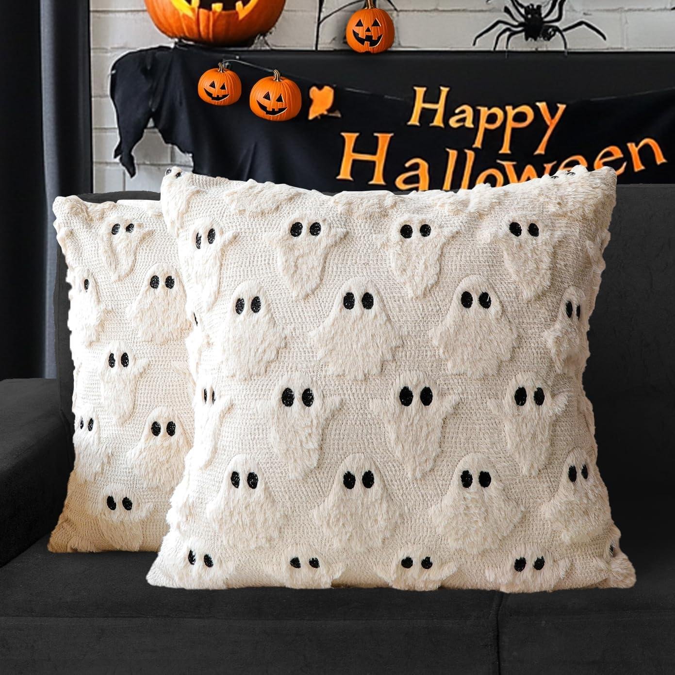 We Tried These Cozy Ghost Pillow Covers for Halloween