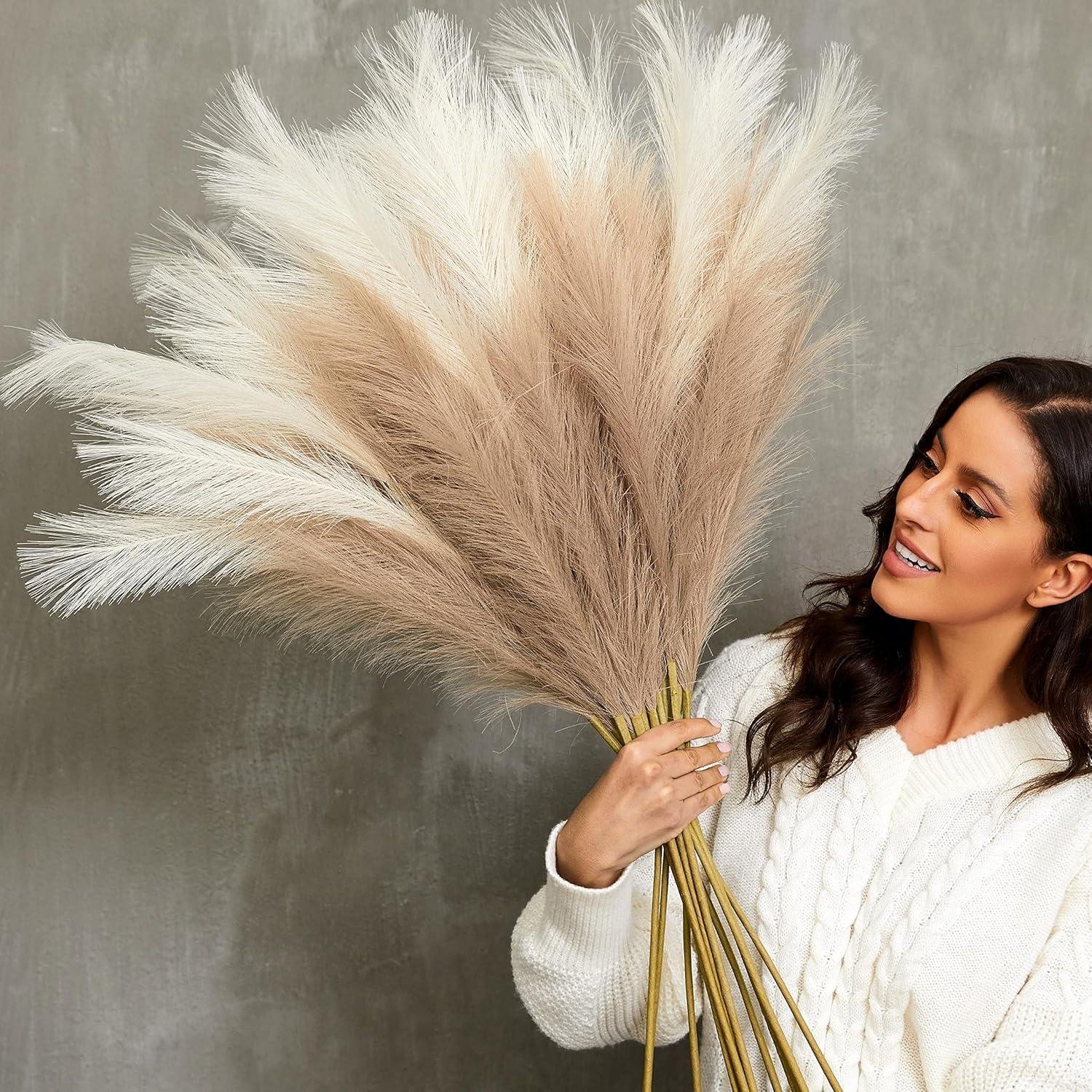 We Tried This No-Shed Faux Pampas Grass for Boho Decor