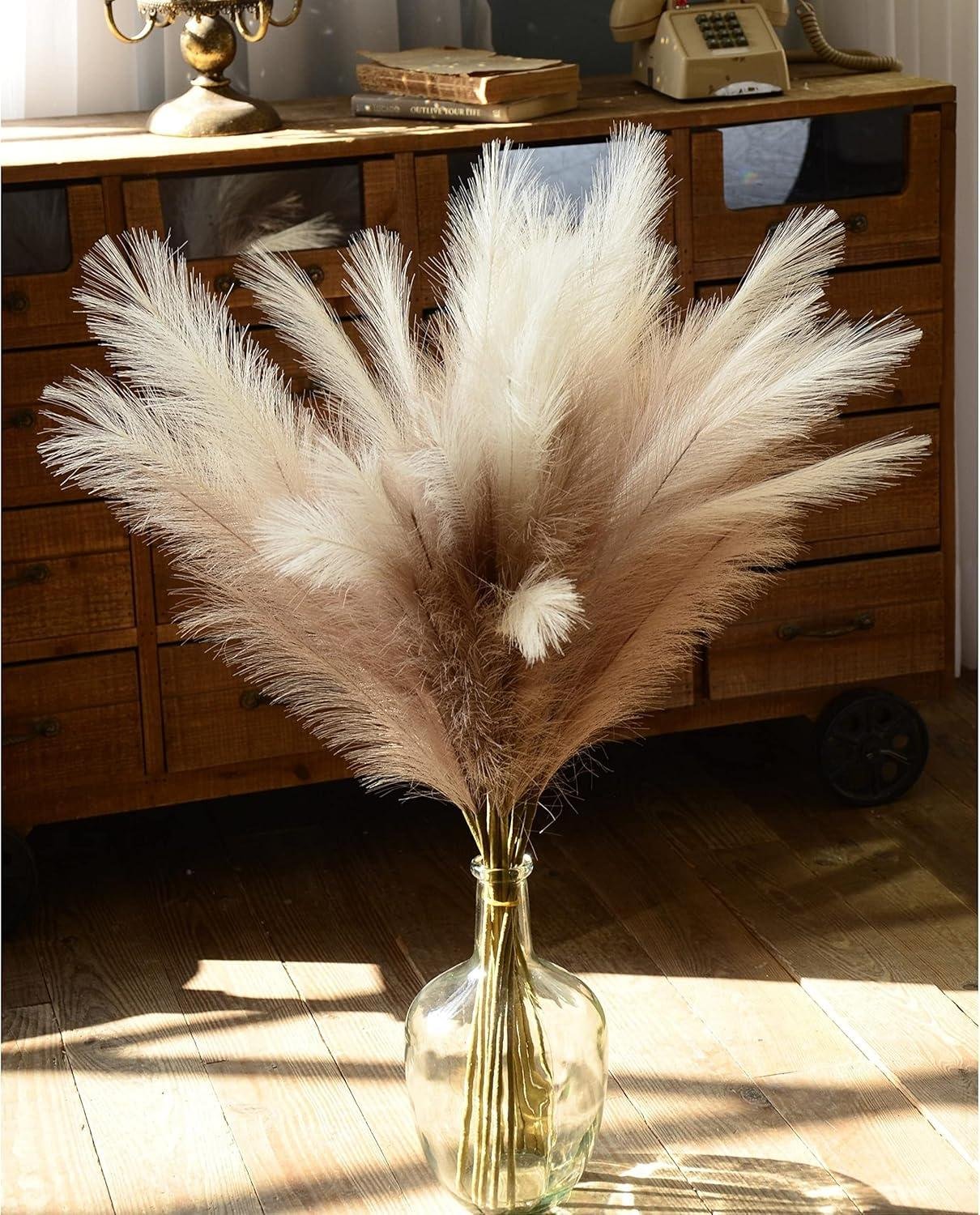 We Tried This No-Shed Faux Pampas Grass for Boho Decor