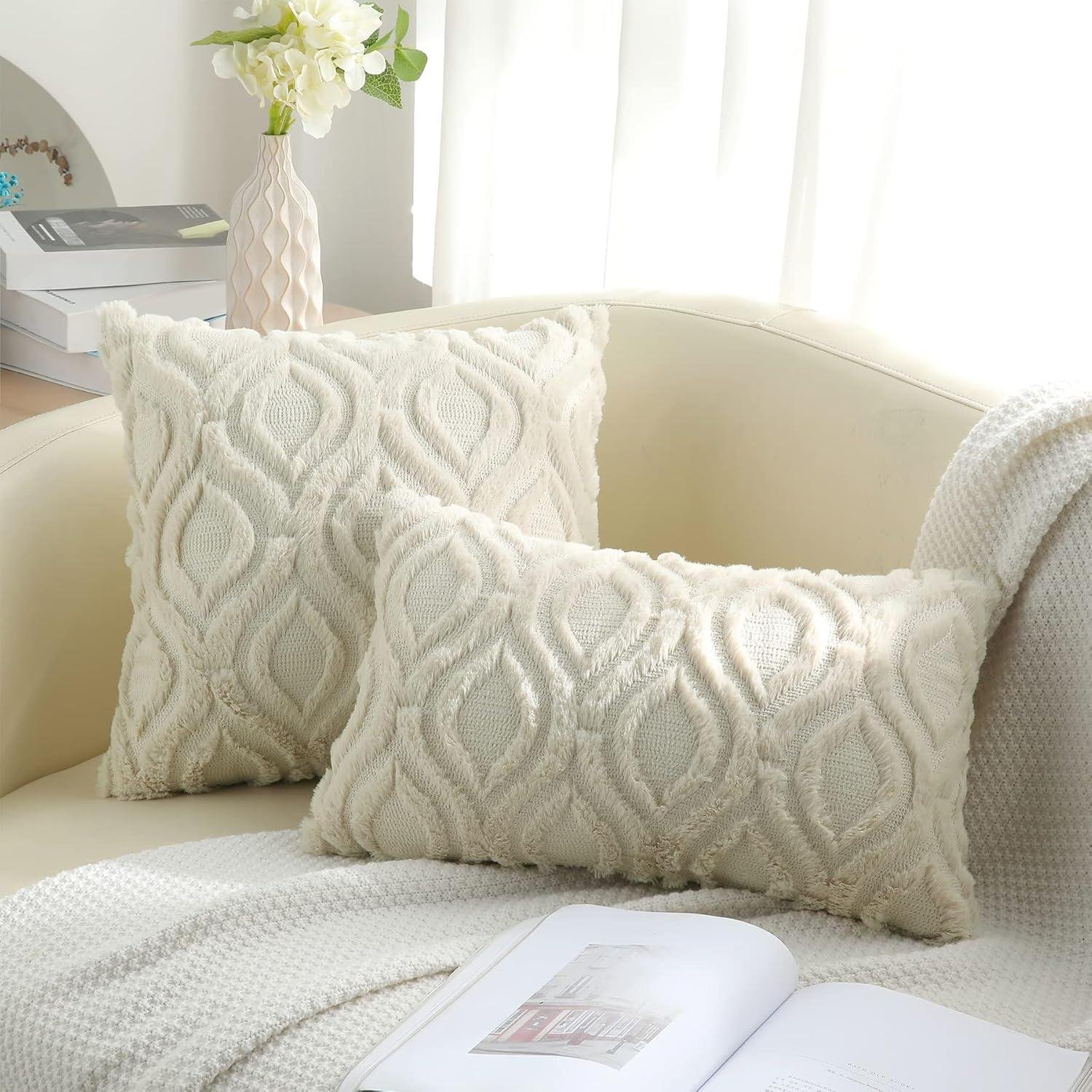 Cozy Chic: Our Review of decorUhome Plush Pillow Covers